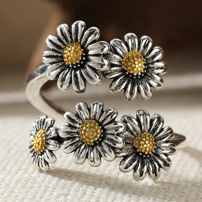 Retro Two-tone Adjustable Five-Daisy Openwork Ring for Women